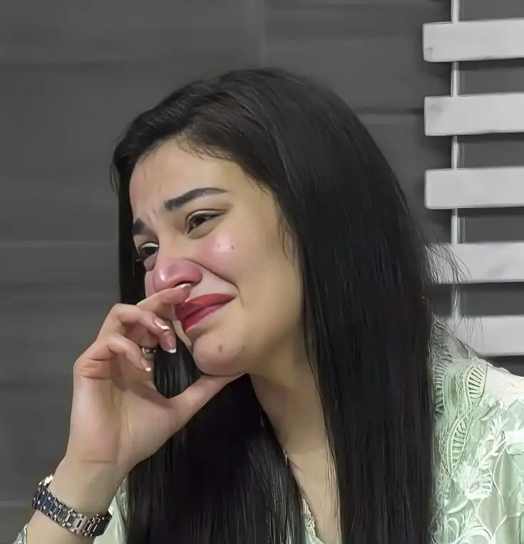 girl sad dp